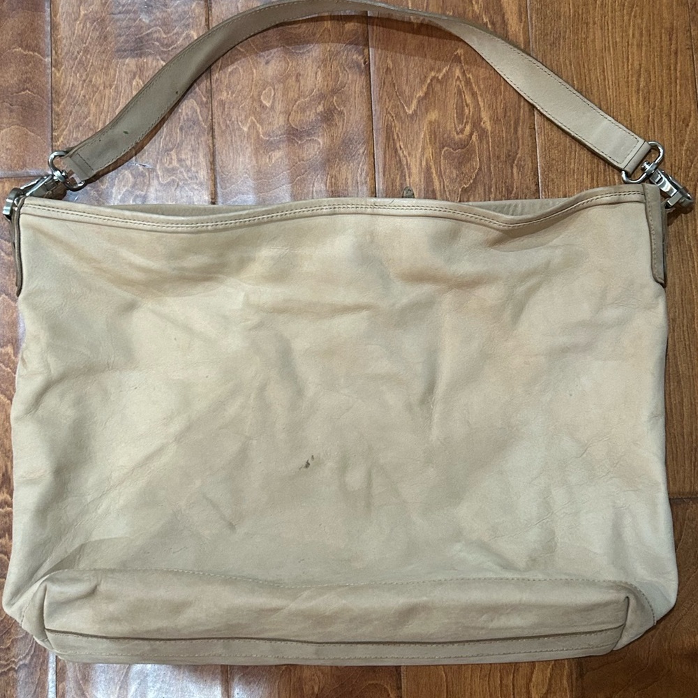 Kelly Tooke Tote - Picture 3 of 3